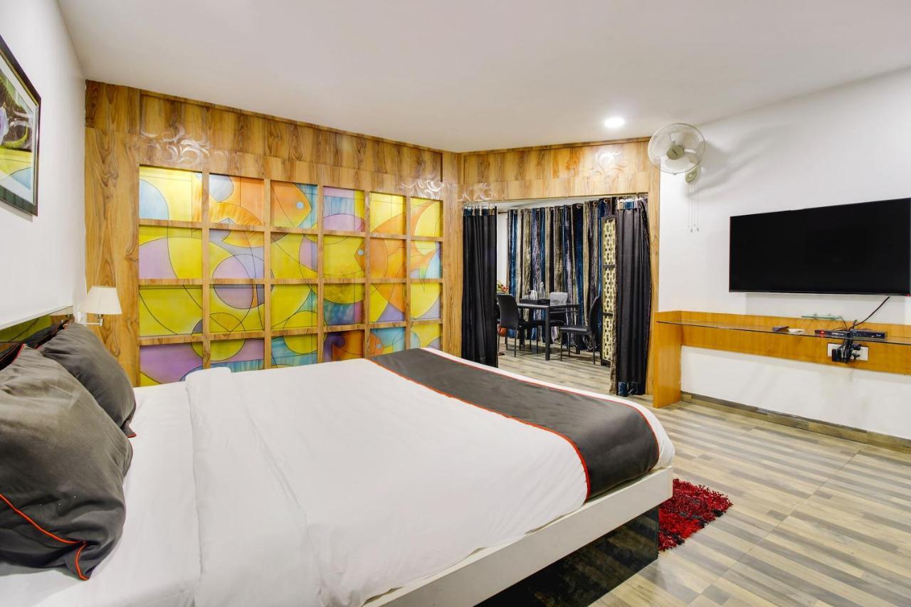 Oyo 2794 Hotel Plaza Inn 구와하티 외부 사진