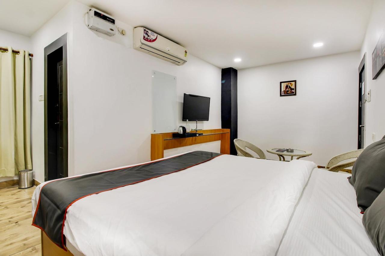 Oyo 2794 Hotel Plaza Inn 구와하티 외부 사진